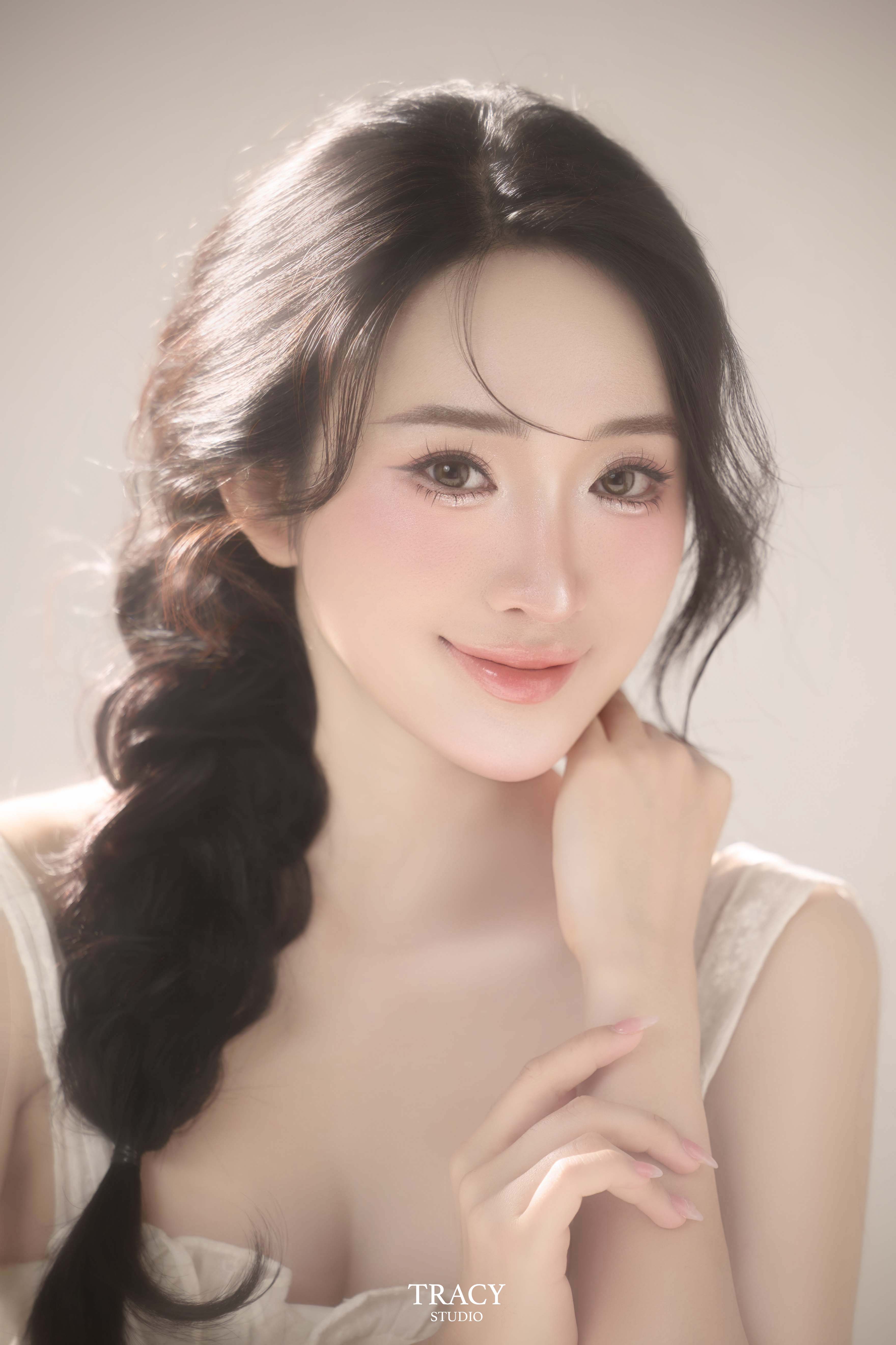 tracy studio chụp concept beauty trắng